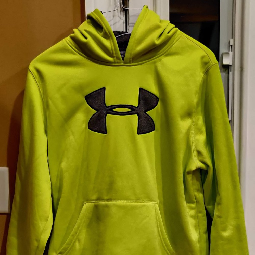 Under Armour Sweatshirt